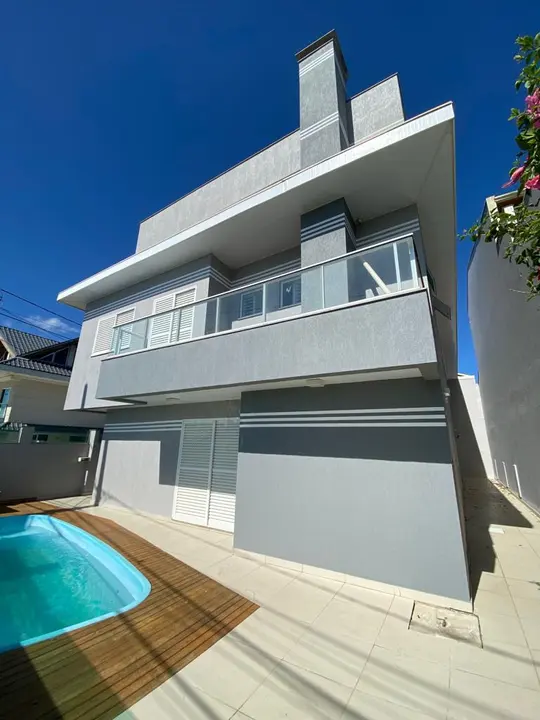 Casa Frente Mar · Meia praia